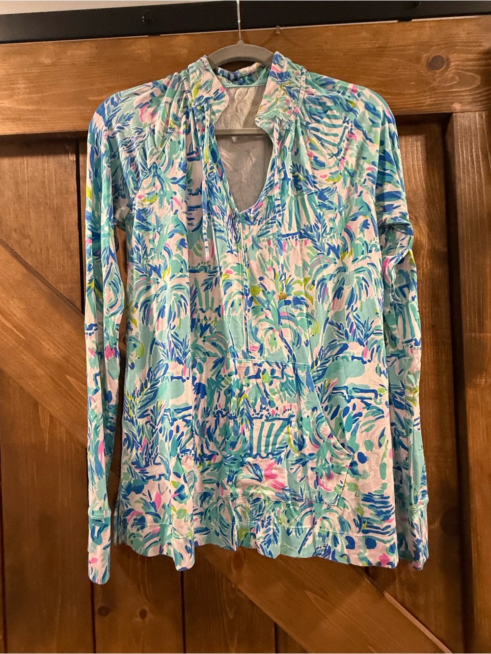 Lilly Pulitzer Light Blue Tropical Print Pullover Hoodie